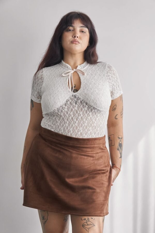 TOP CUELLO MAO ENCAJE